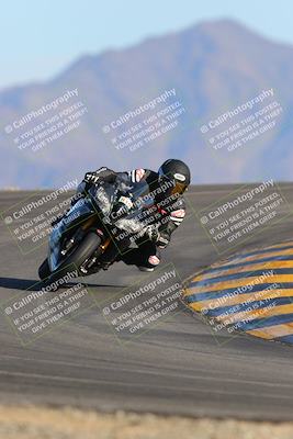 media/Jan-19-2023-Racers Edge (Thu) [[69d0b4dc55]]/B Group/Session 5 (Turn 12)/